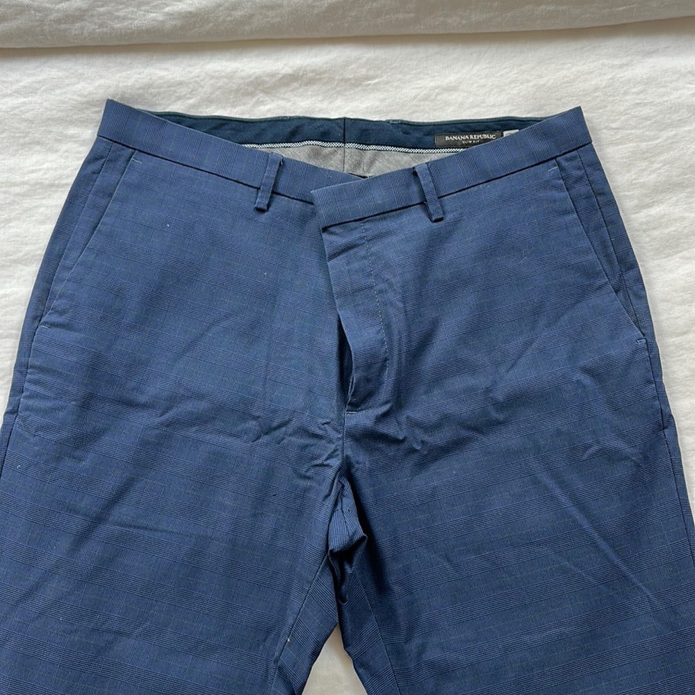 Men’s Banana Republic Dress Pants - blue with green stripe 

Size 33x30